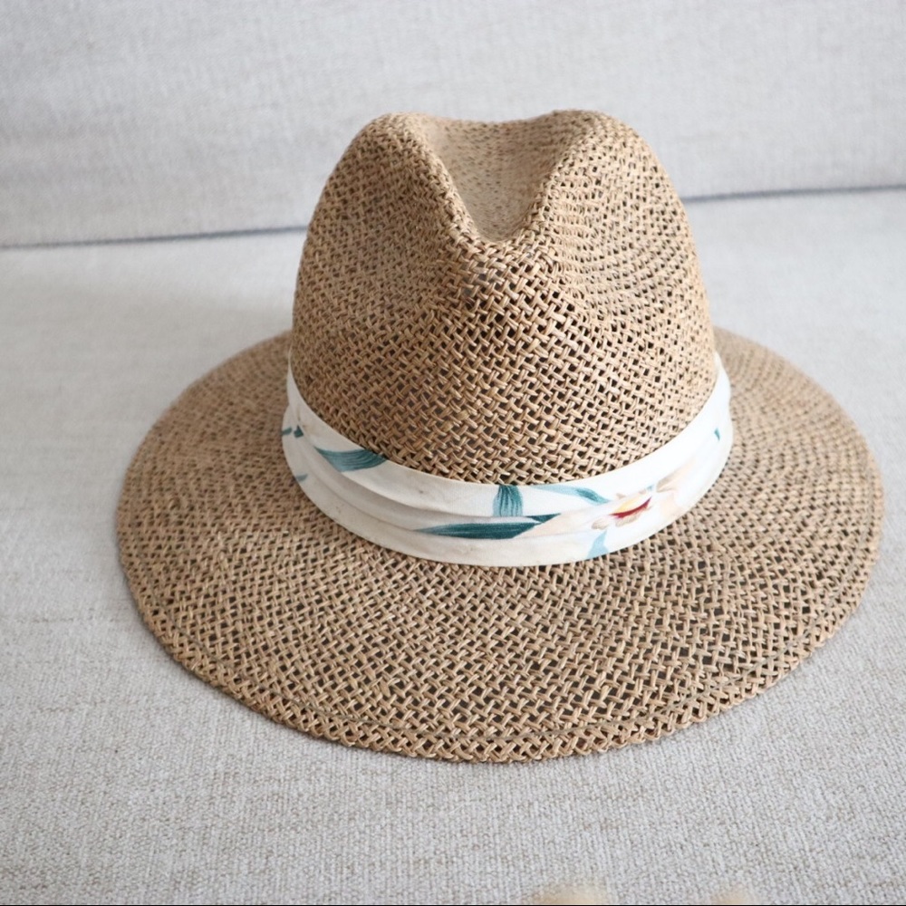 Vintage Australia summer club straw hat